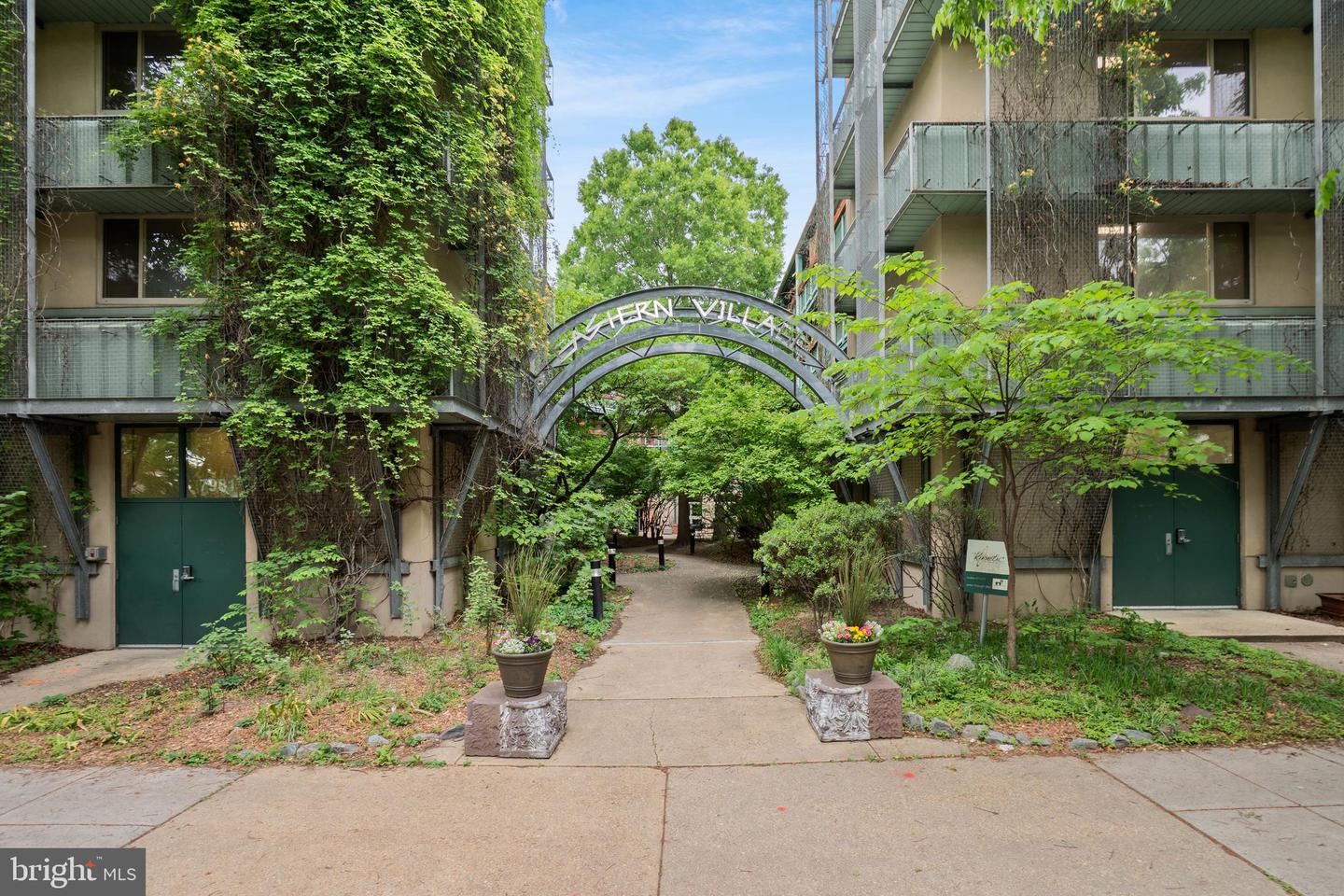 7981 Eastern Ave #219 — photo