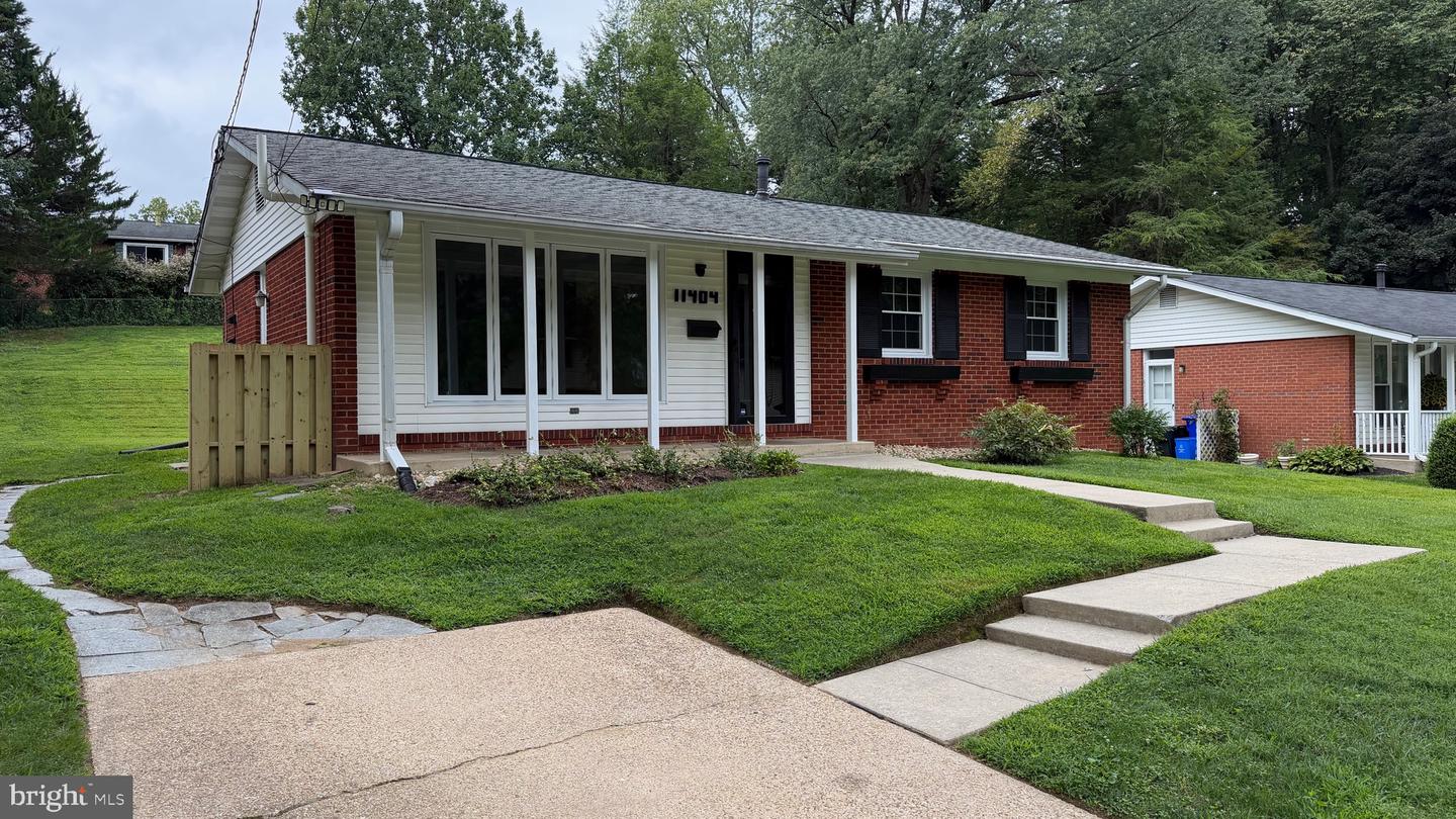 11404 Soward Dr — photo