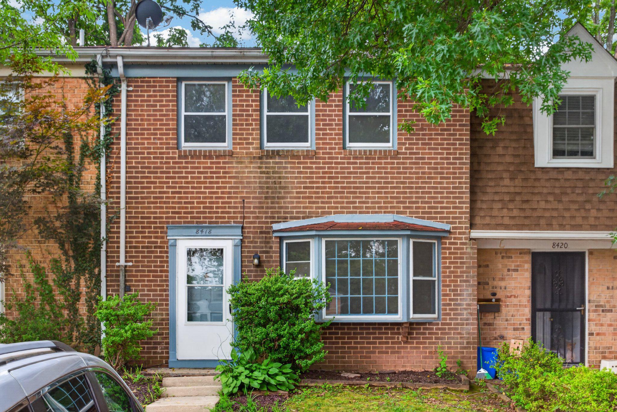 8418 Towne Crest Ct — photo