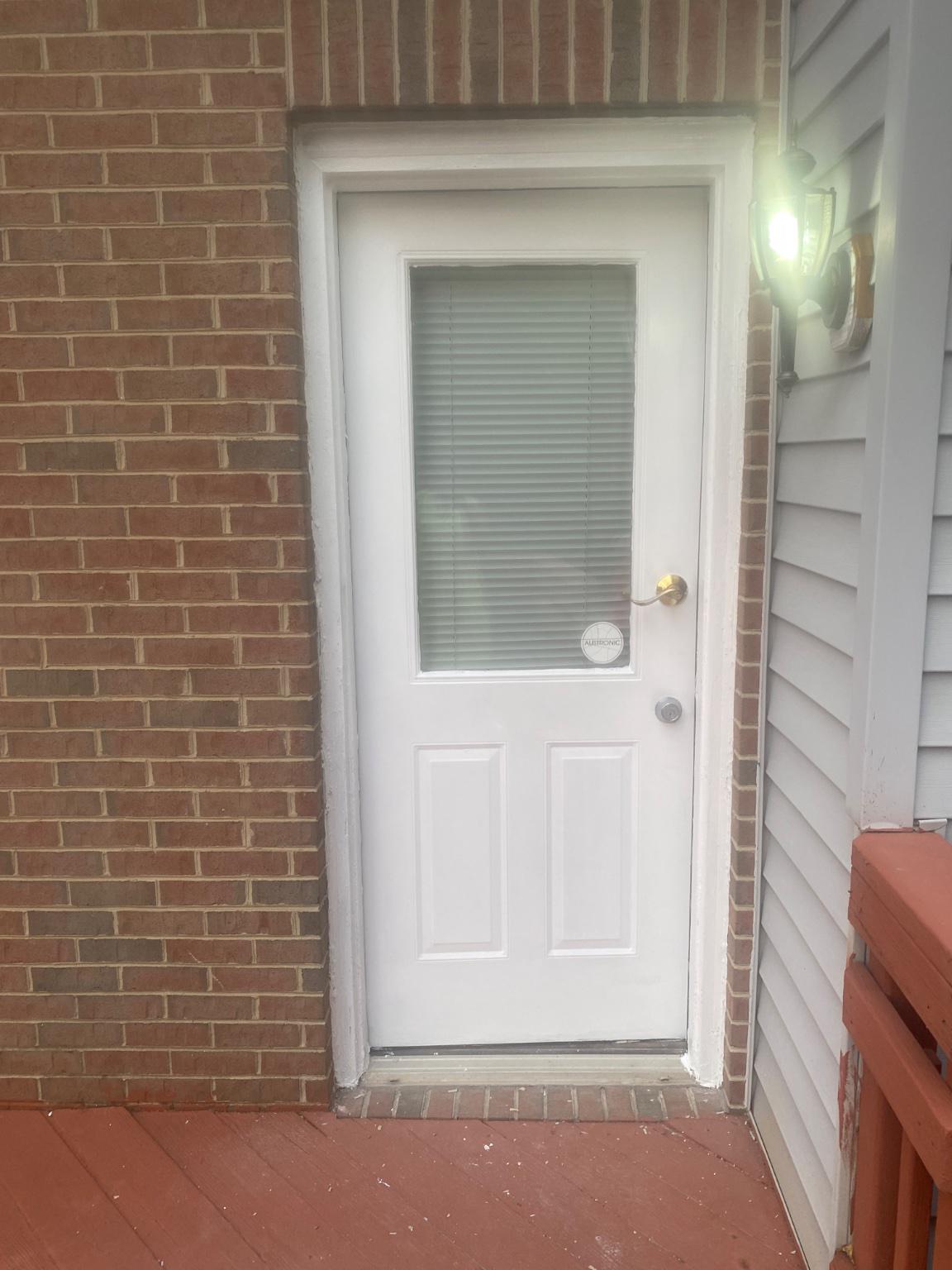 16308 Hillcroft — photo