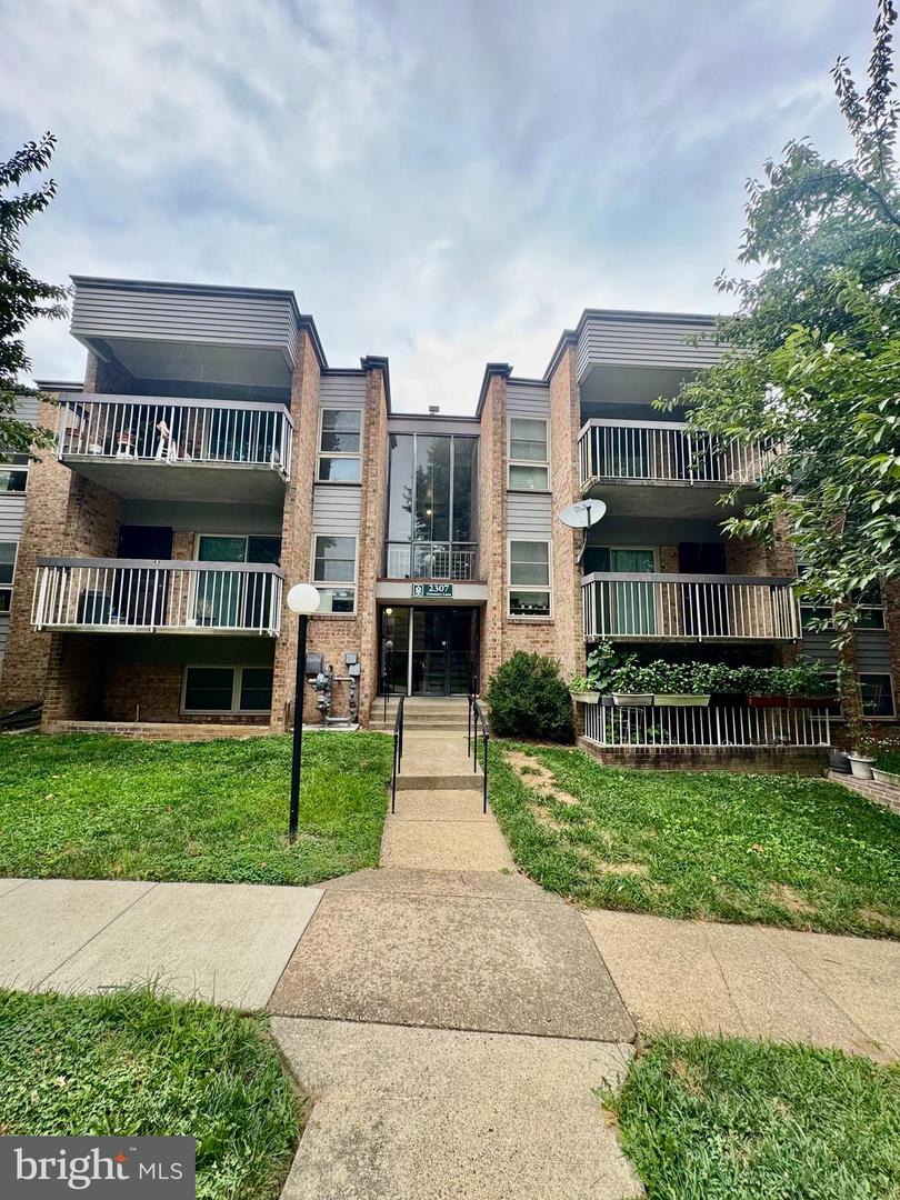 2307 Greenery Ln #203-2 — photo