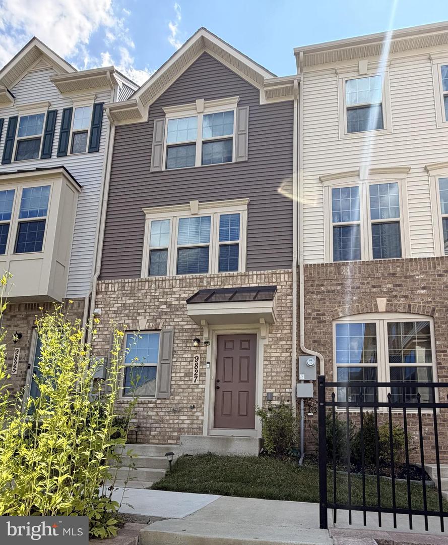 9827 Posterity Ln — photo
