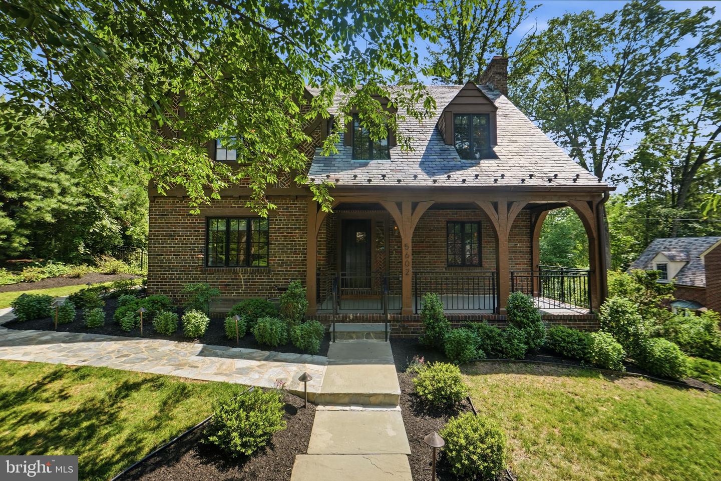 5602 York Ln — photo