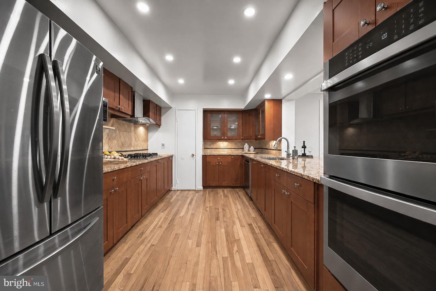 10600 Vantage Ct — photo