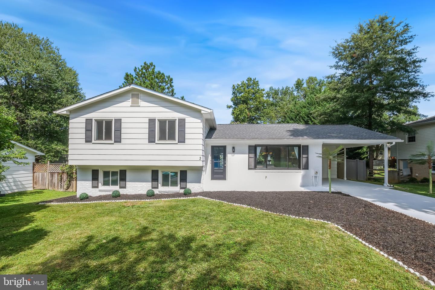 3 Michele Ct — photo