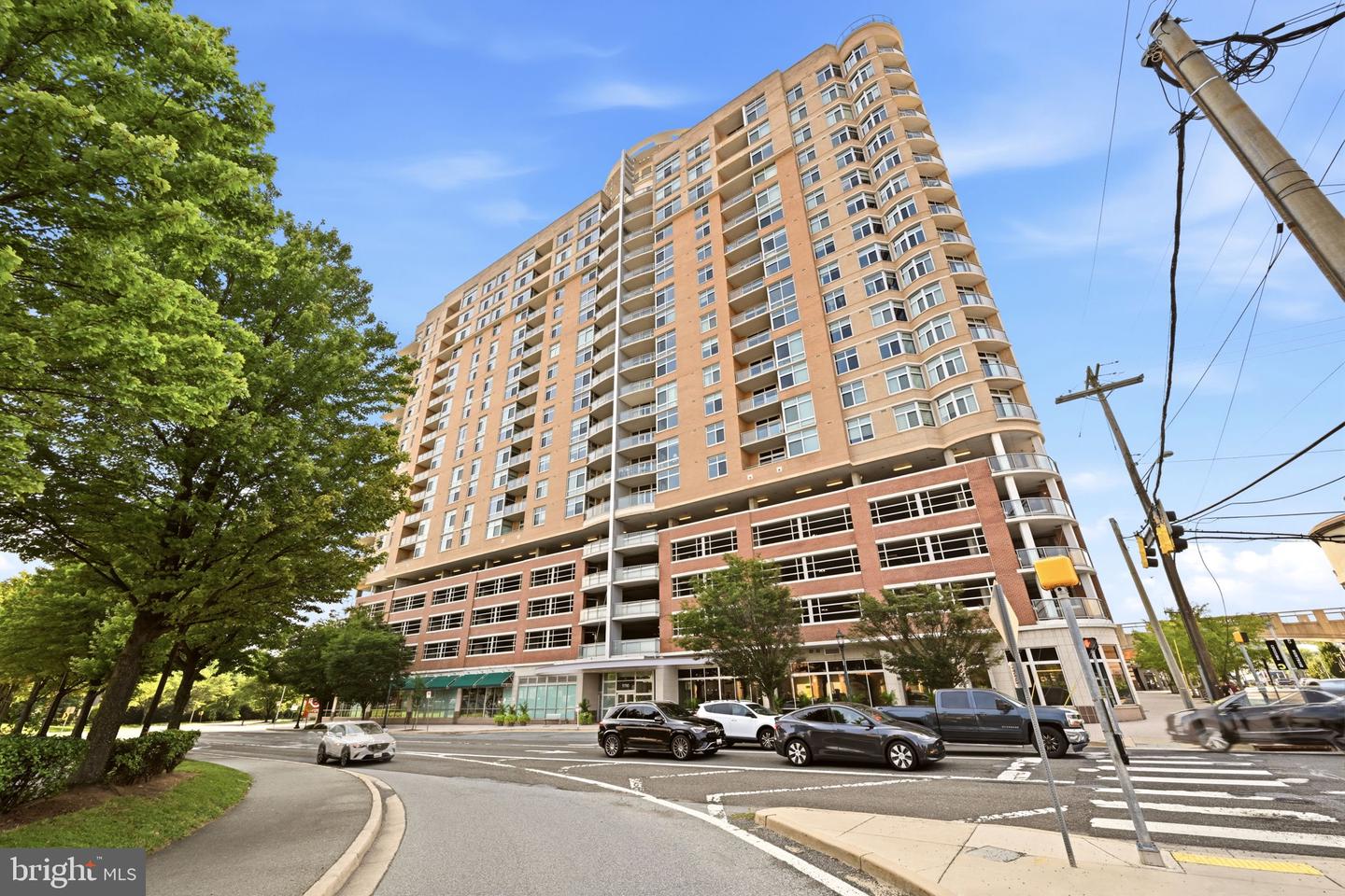 5750 Bou Ave #812 — photo