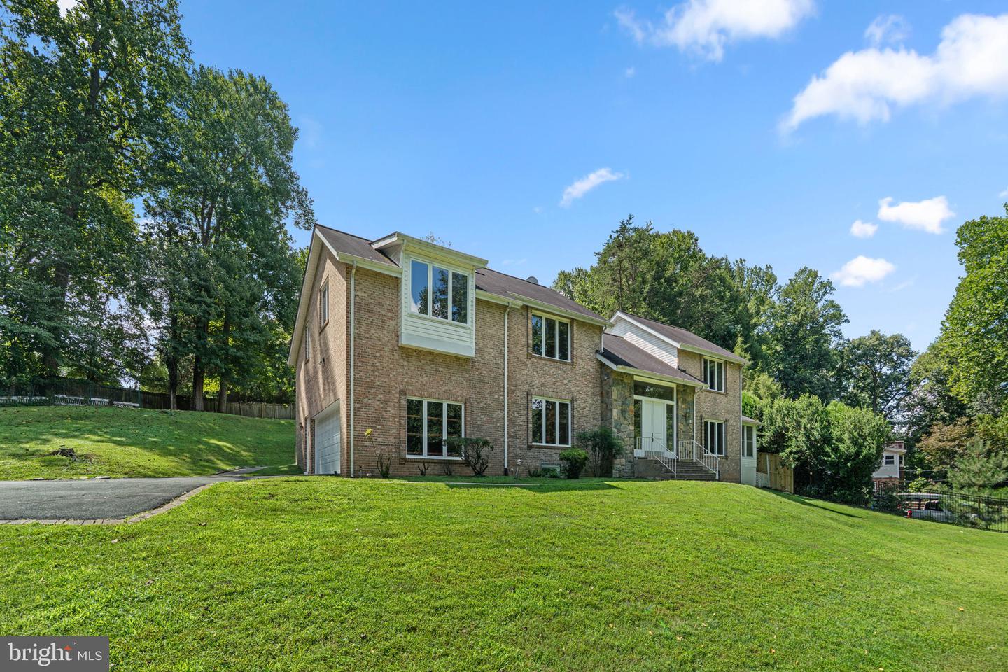 10320 Glen Rd — photo