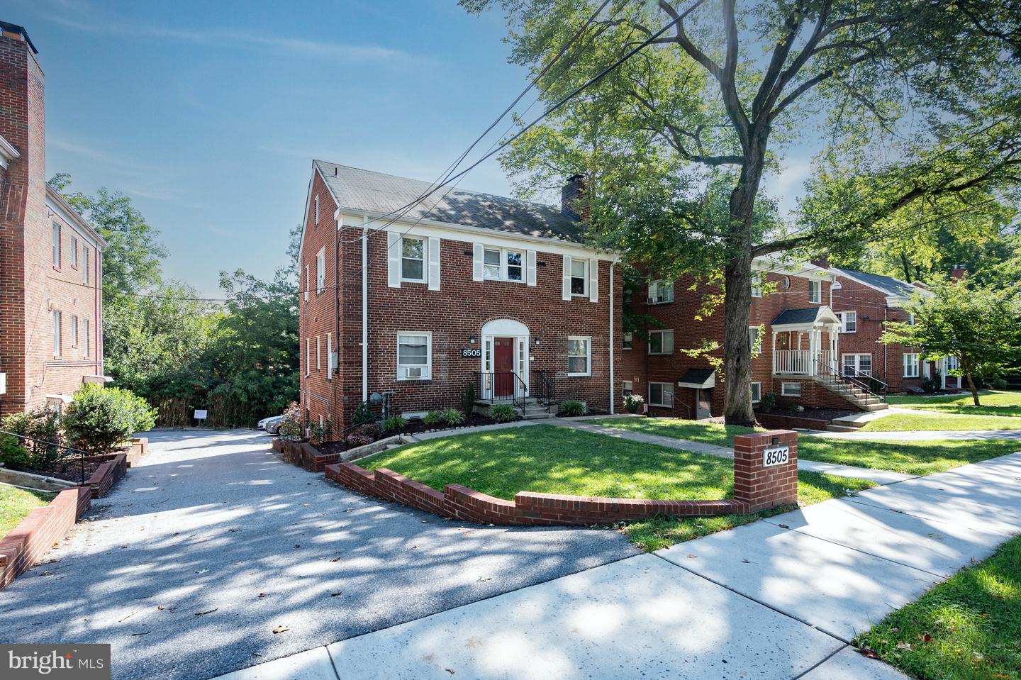 8505 Flower Ave #4 — photo