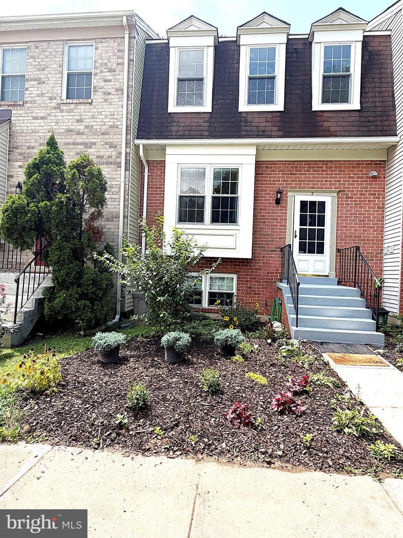 7 Narrowleaf Ct — photo