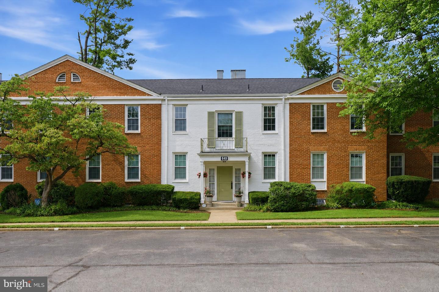 649 Azalea Dr #3 — photo
