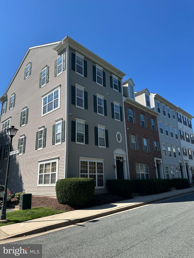 262 Fountain Green Ln #200 — photo