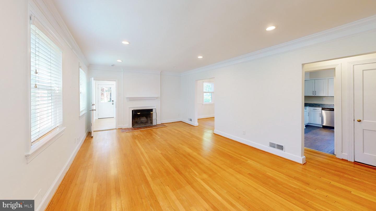 11 Indian Spring Dr — photo