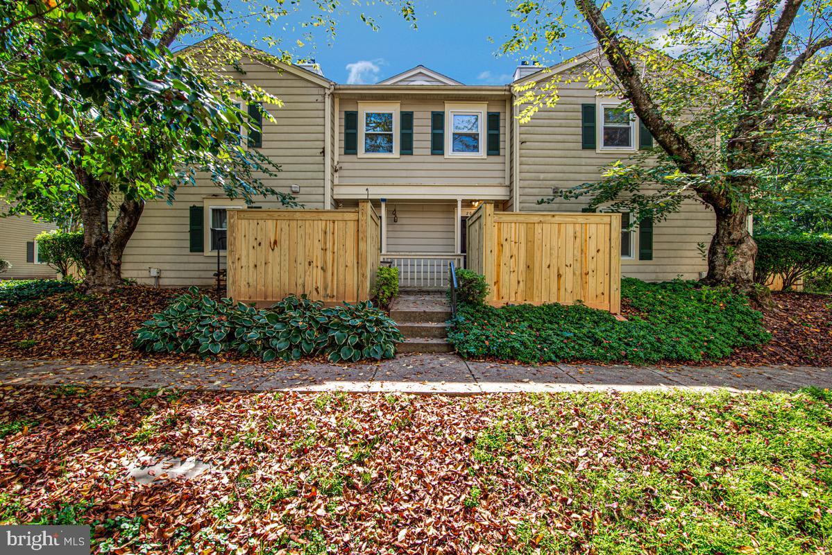 20103 Waterside Dr #127 — photo