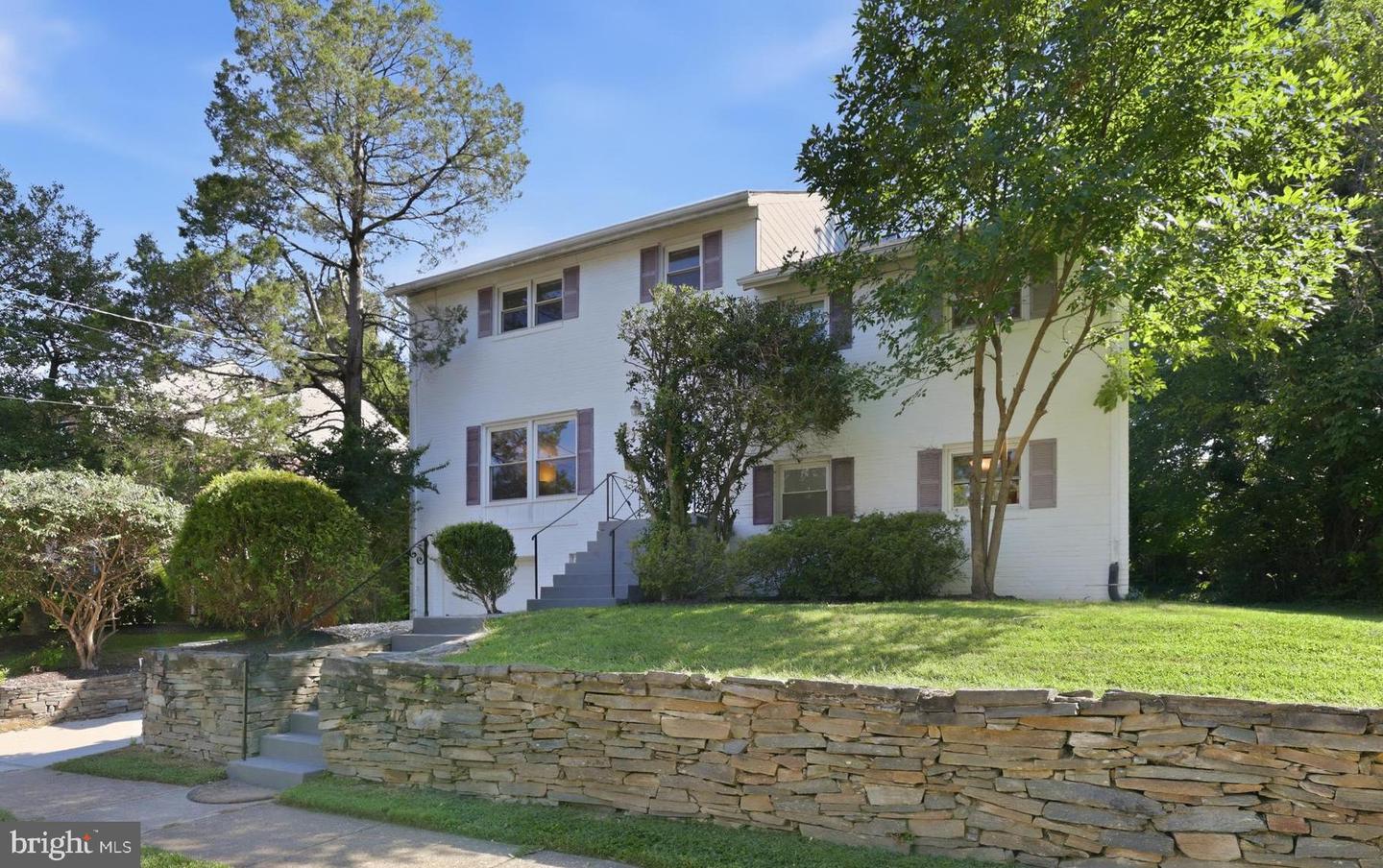 9905 Marquette Dr — photo