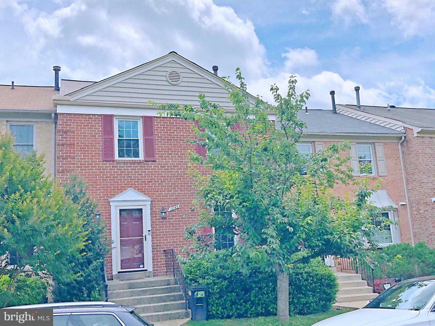 11045 Candlelight Ln — photo