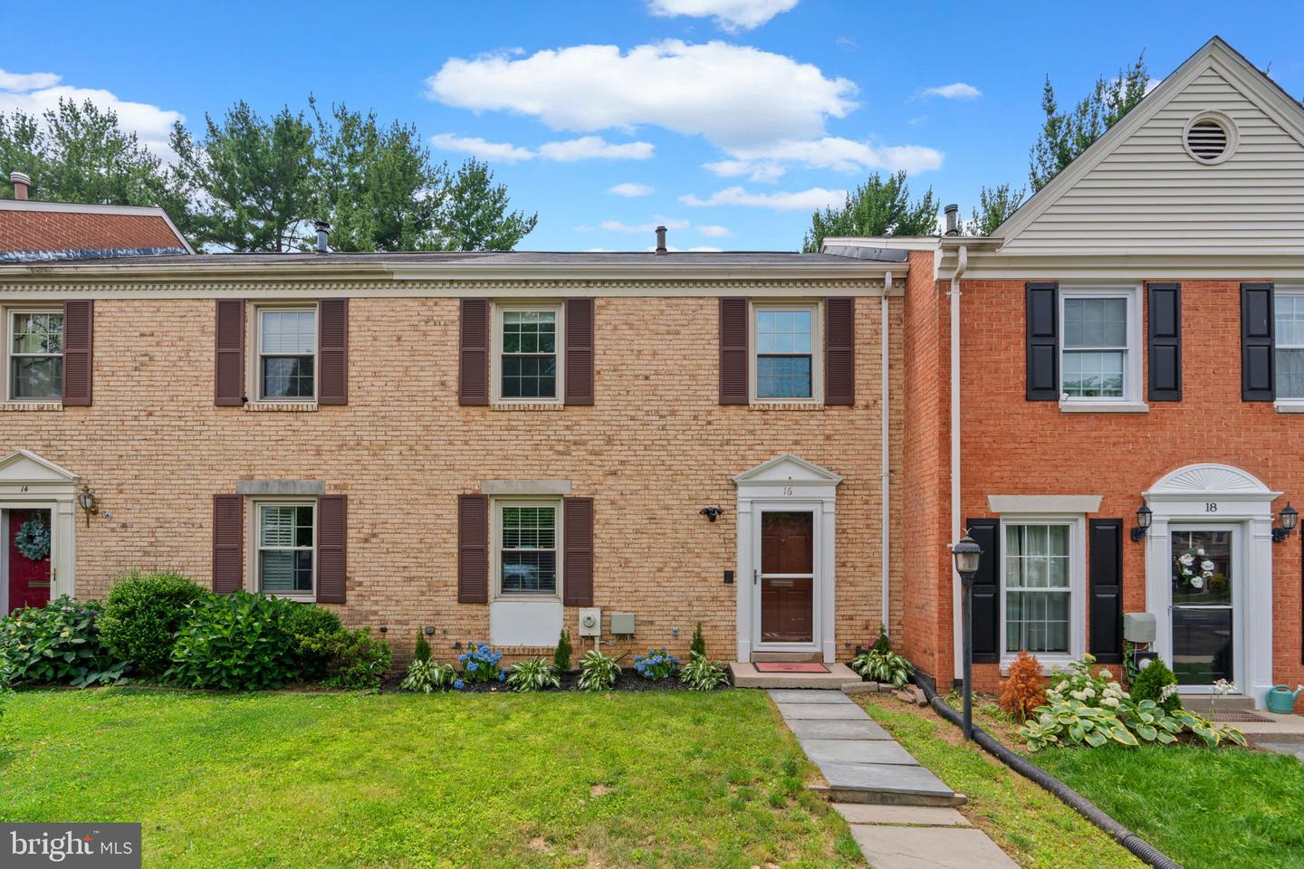 16 Cornerwood Ct — photo