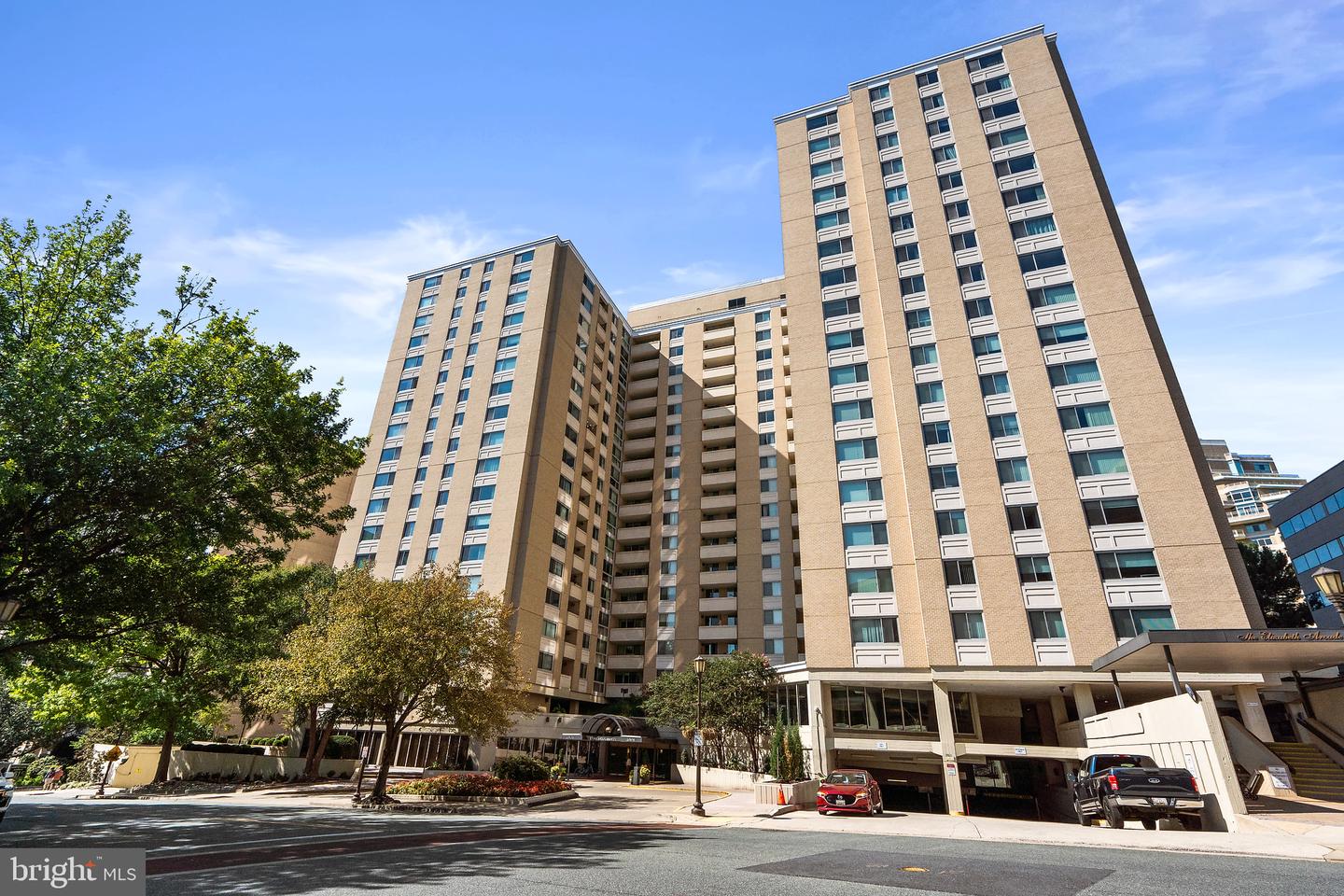 4601 N Park Ave #220V — photo