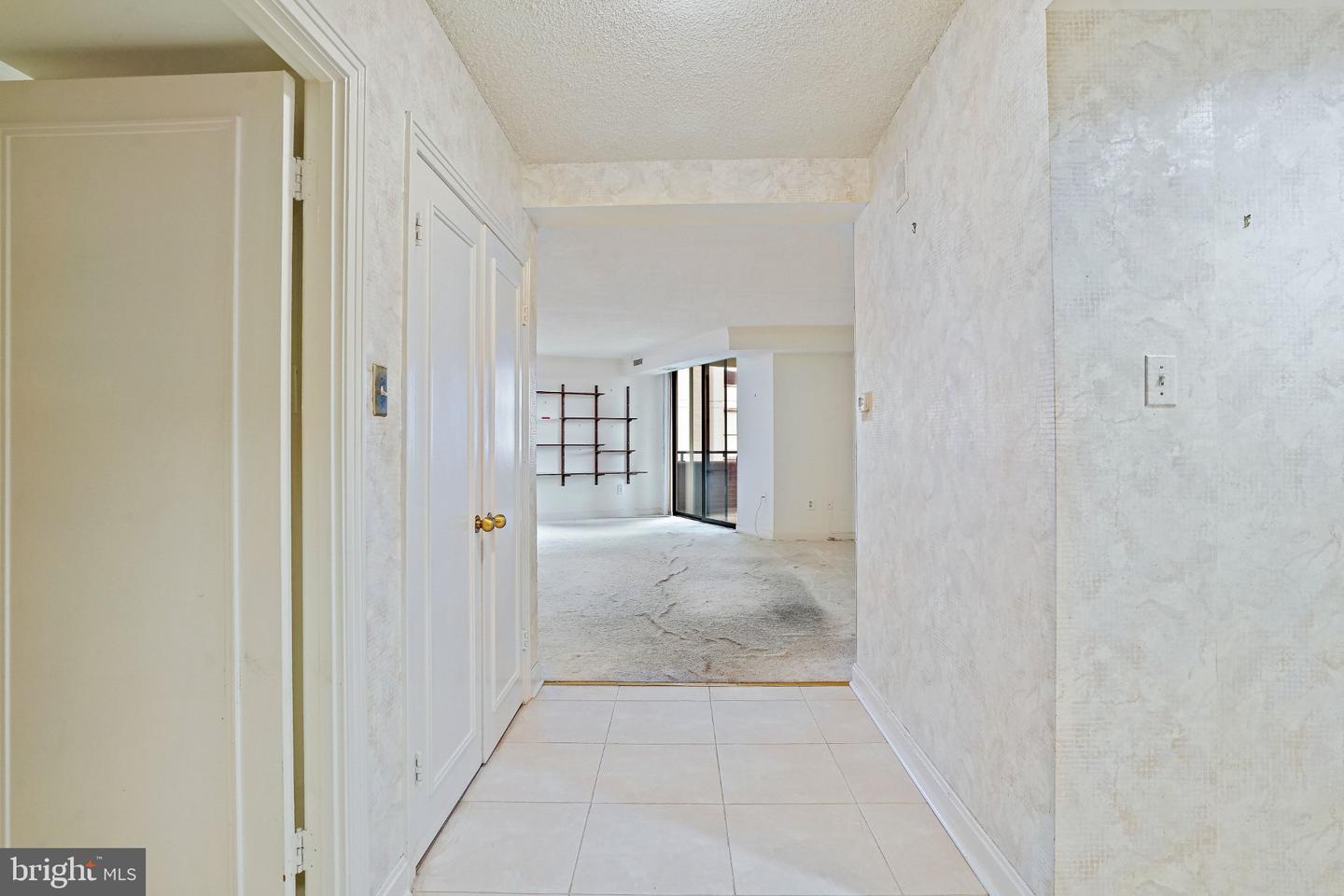 4550 N Park Ave #701 — photo