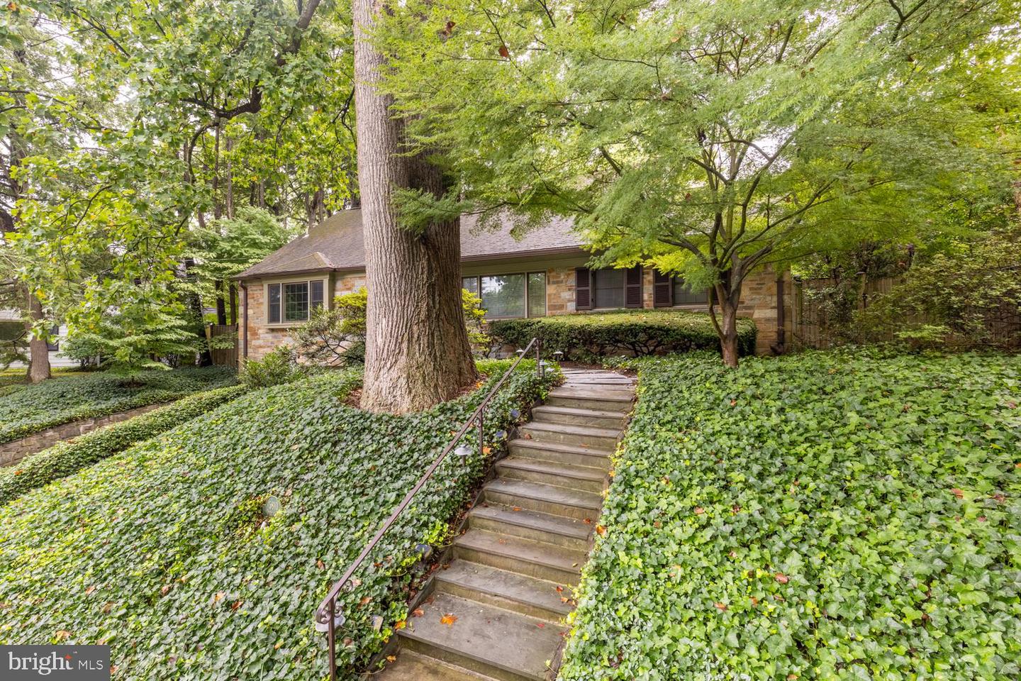 5810 Overlea Rd — photo