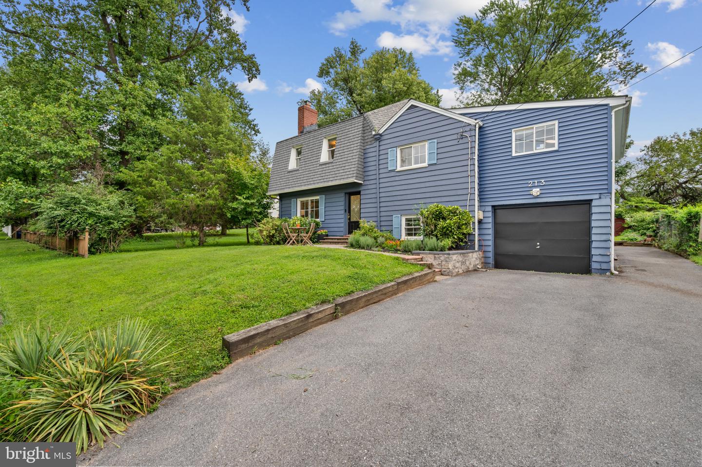 213 Piping Rock Dr — photo