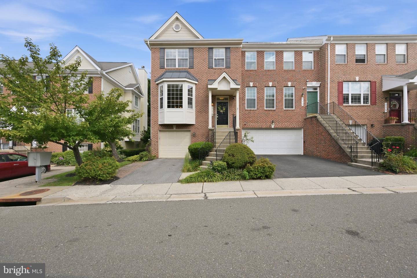 111 Longpoint Way — photo