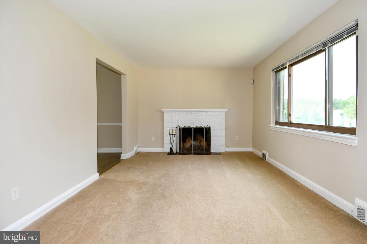 9607 Dilston Road, Silver Spring, MD 20903 — photo 3