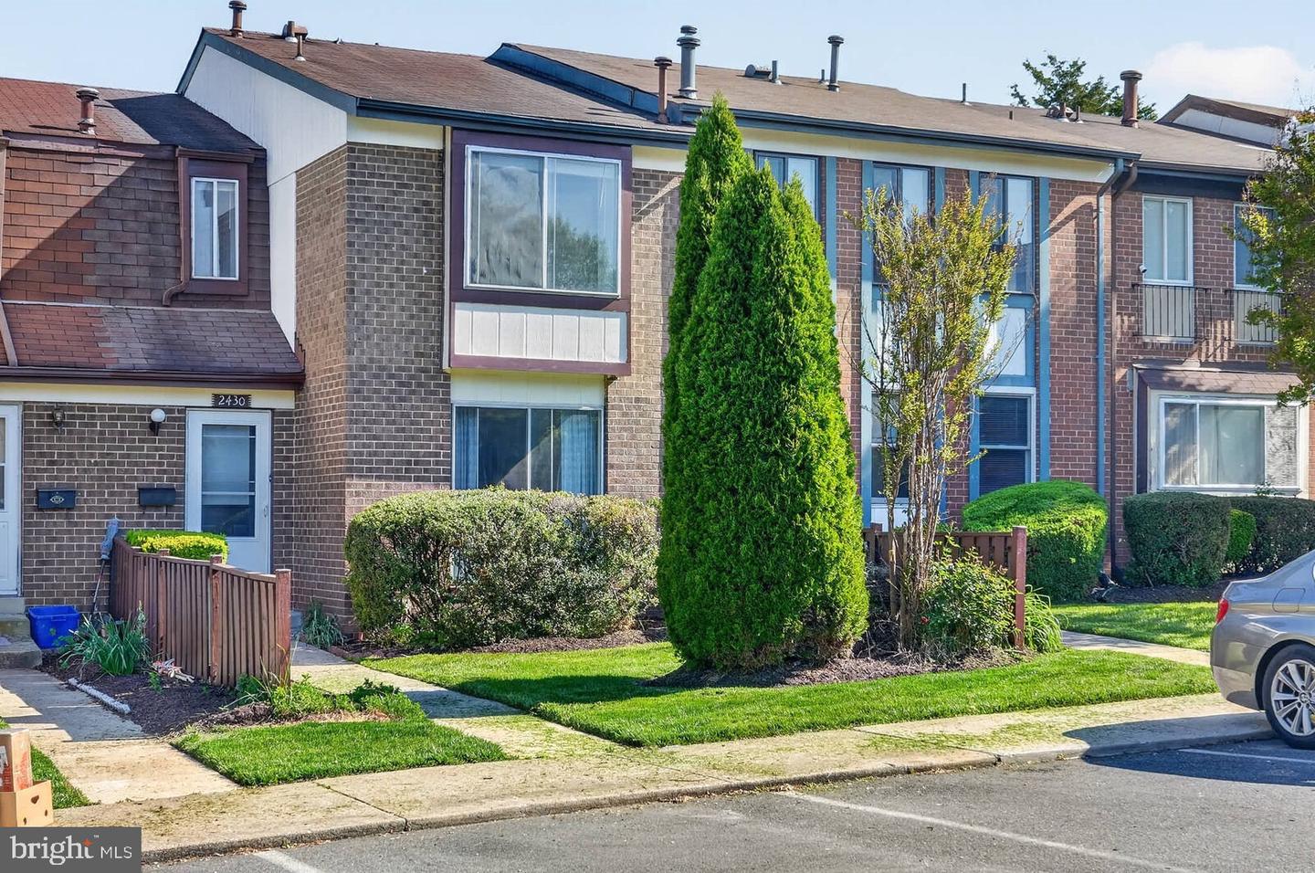 2430 Sun Valley Cir #7-B — photo