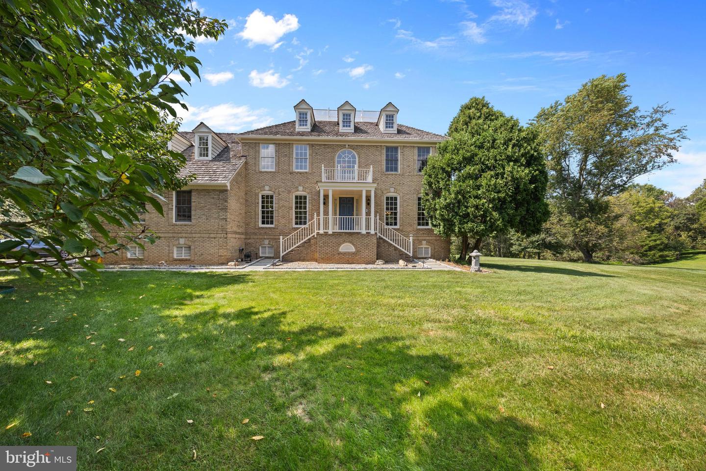 21800 Churchill Downs Ct — photo