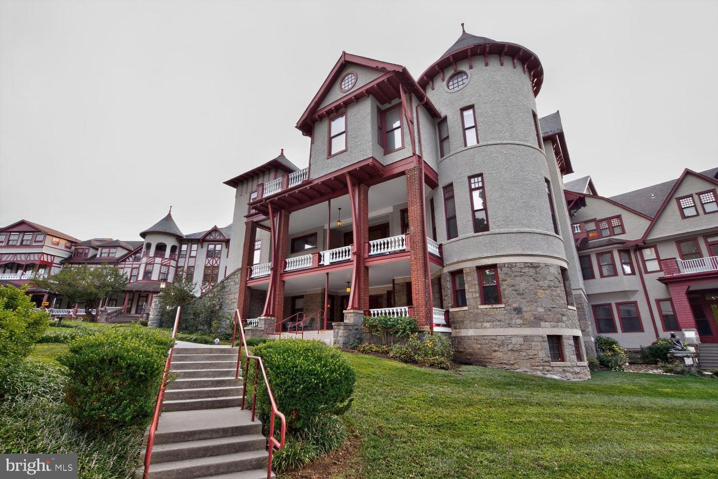 9610 Dewitt #Ph102 — photo