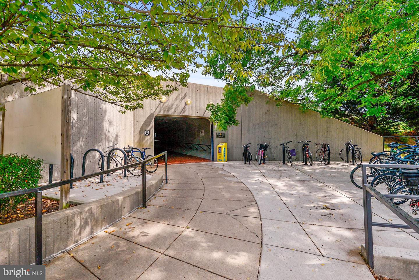 10216 Rockville Pike #102 — photo