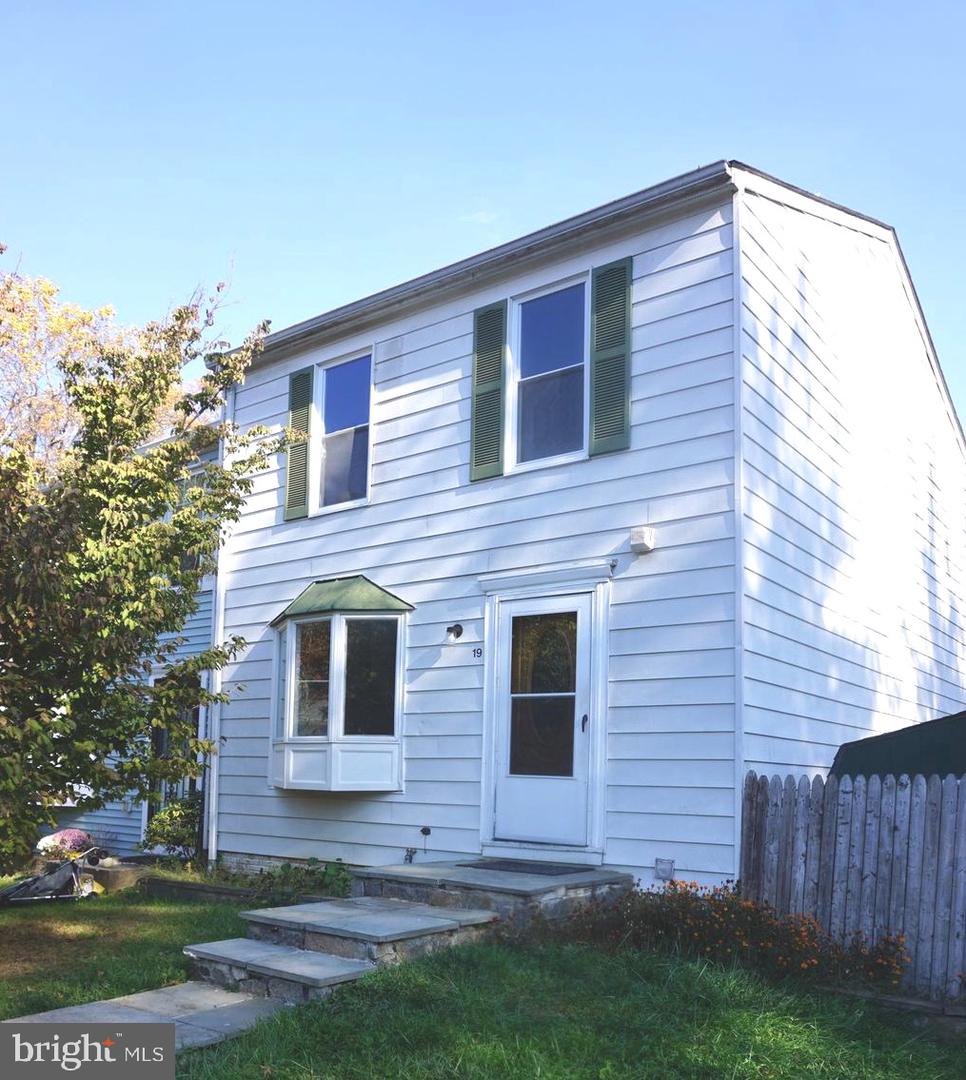 19 Shady Spring Pl — photo