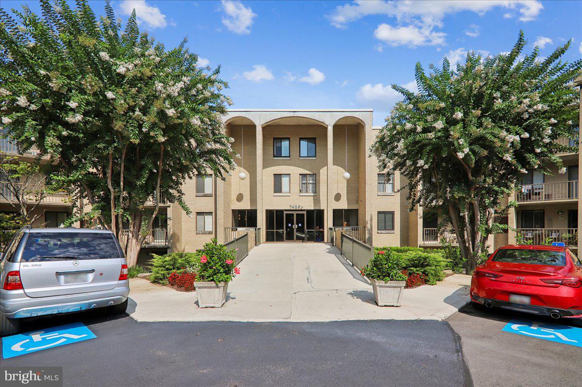 7425 Democracy Blvd #a-316 — photo
