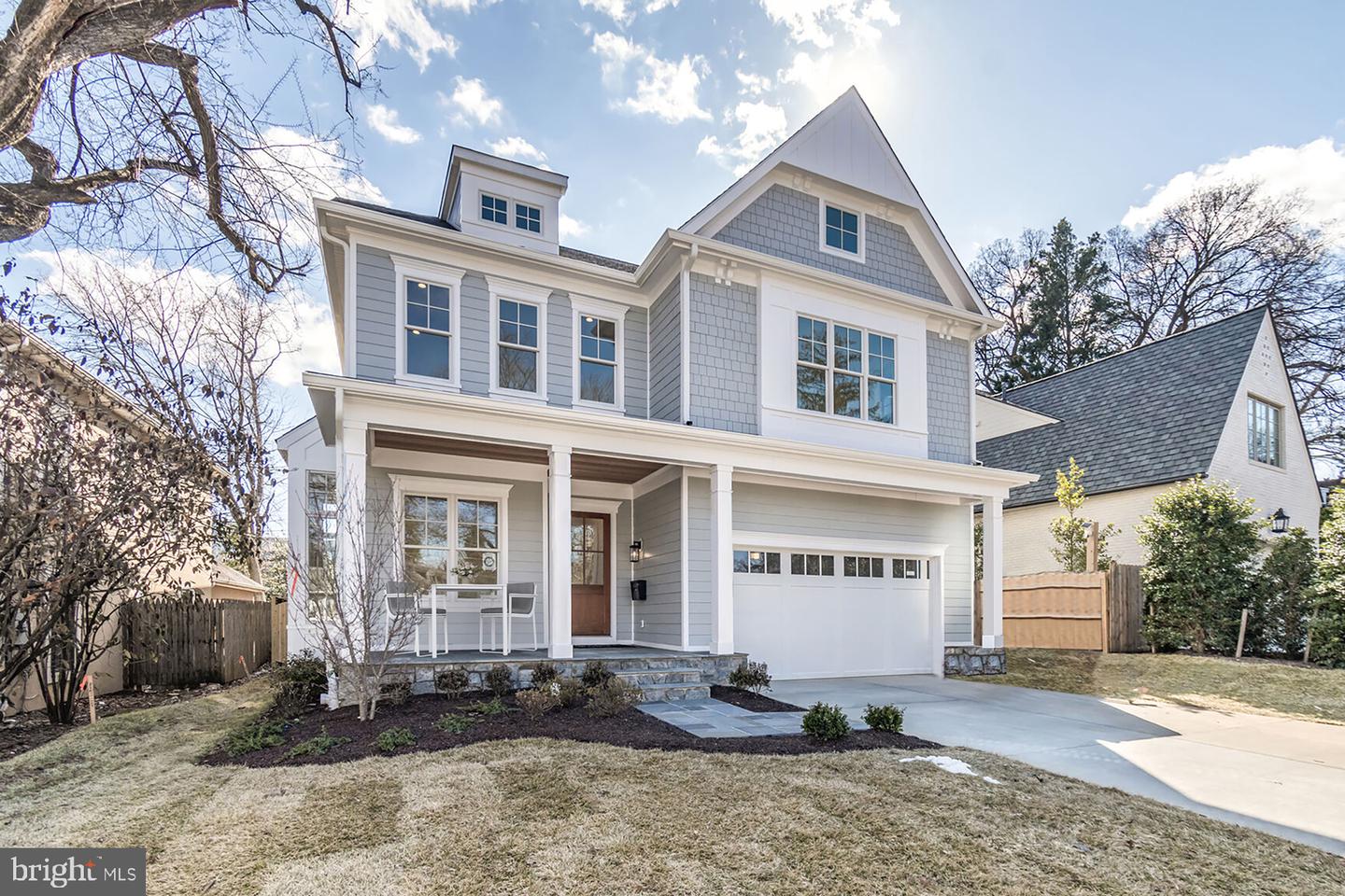 7819 Exeter Rd — photo