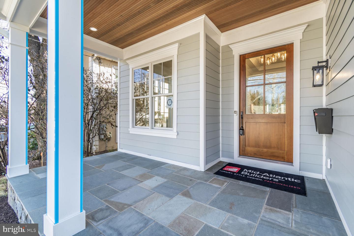 7819 Exeter Road, Bethesda, MD 20814 — photo 2