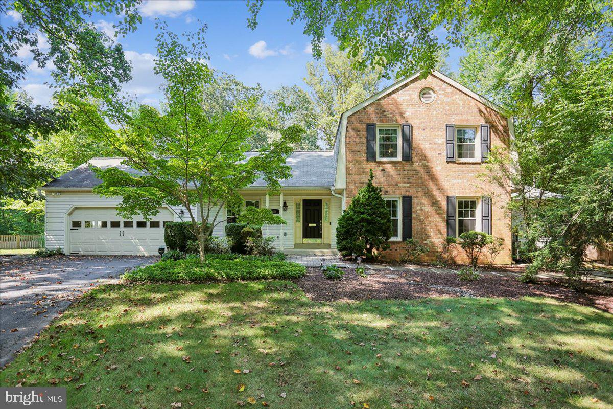1038 Carnation Dr — photo