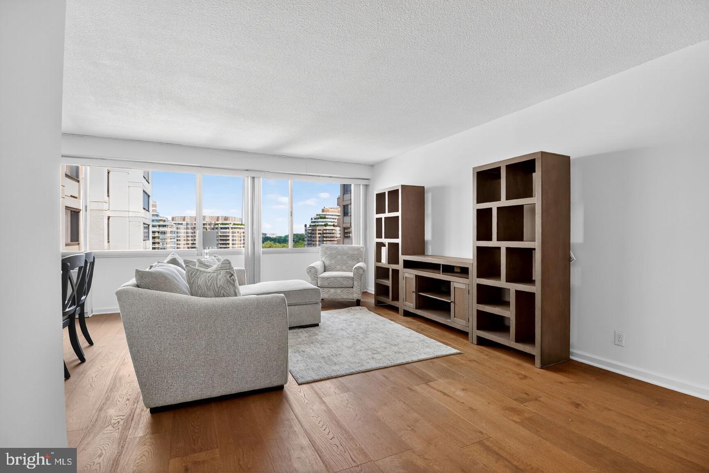5500 Friendship Blvd #2227N — photo
