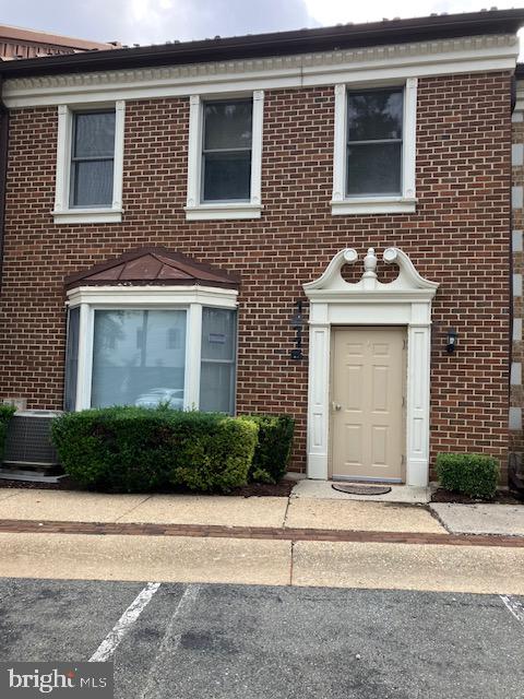 12116 Heritage Cir #B — photo