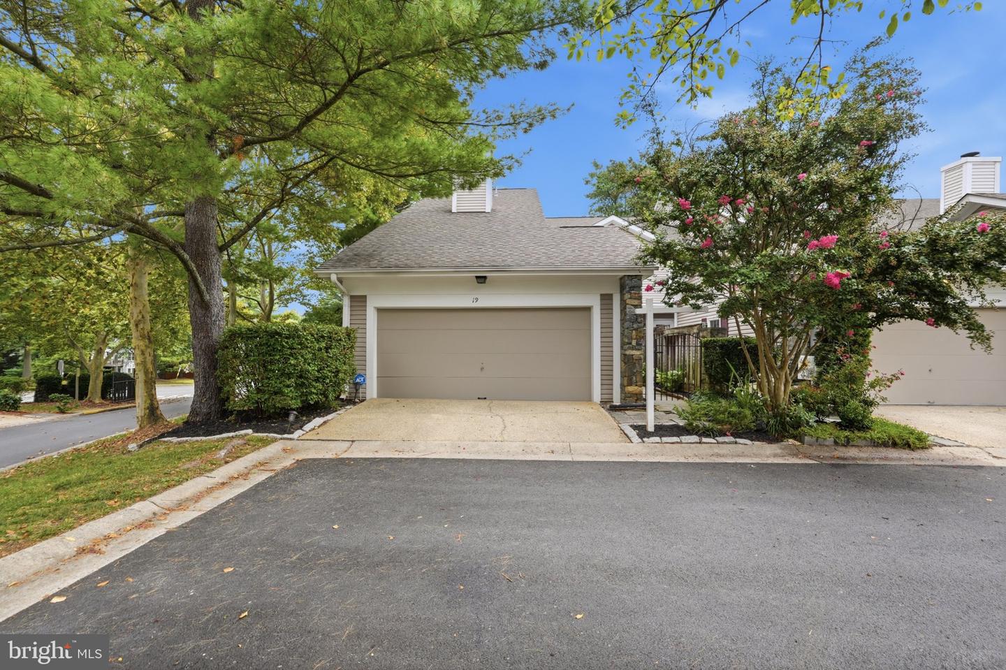 19 Butterwick Ct — photo