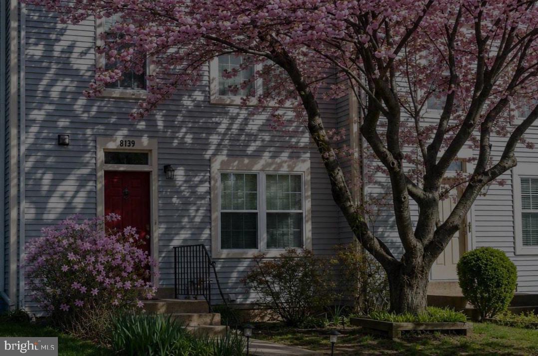 8139 Hallmark Pl — photo