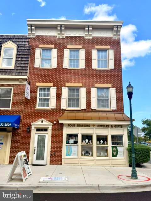 324 Top Floor Main St — photo