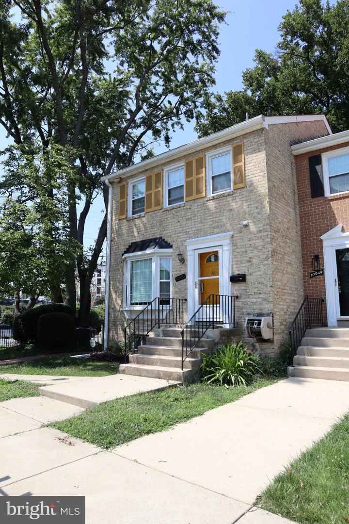 10951 Amherst Ave #1 — photo