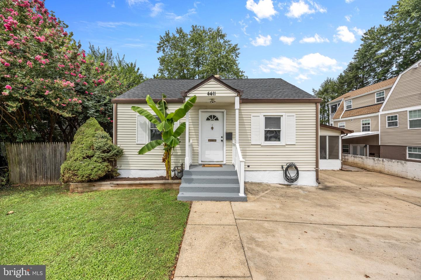 4411 Bennion Rd — photo