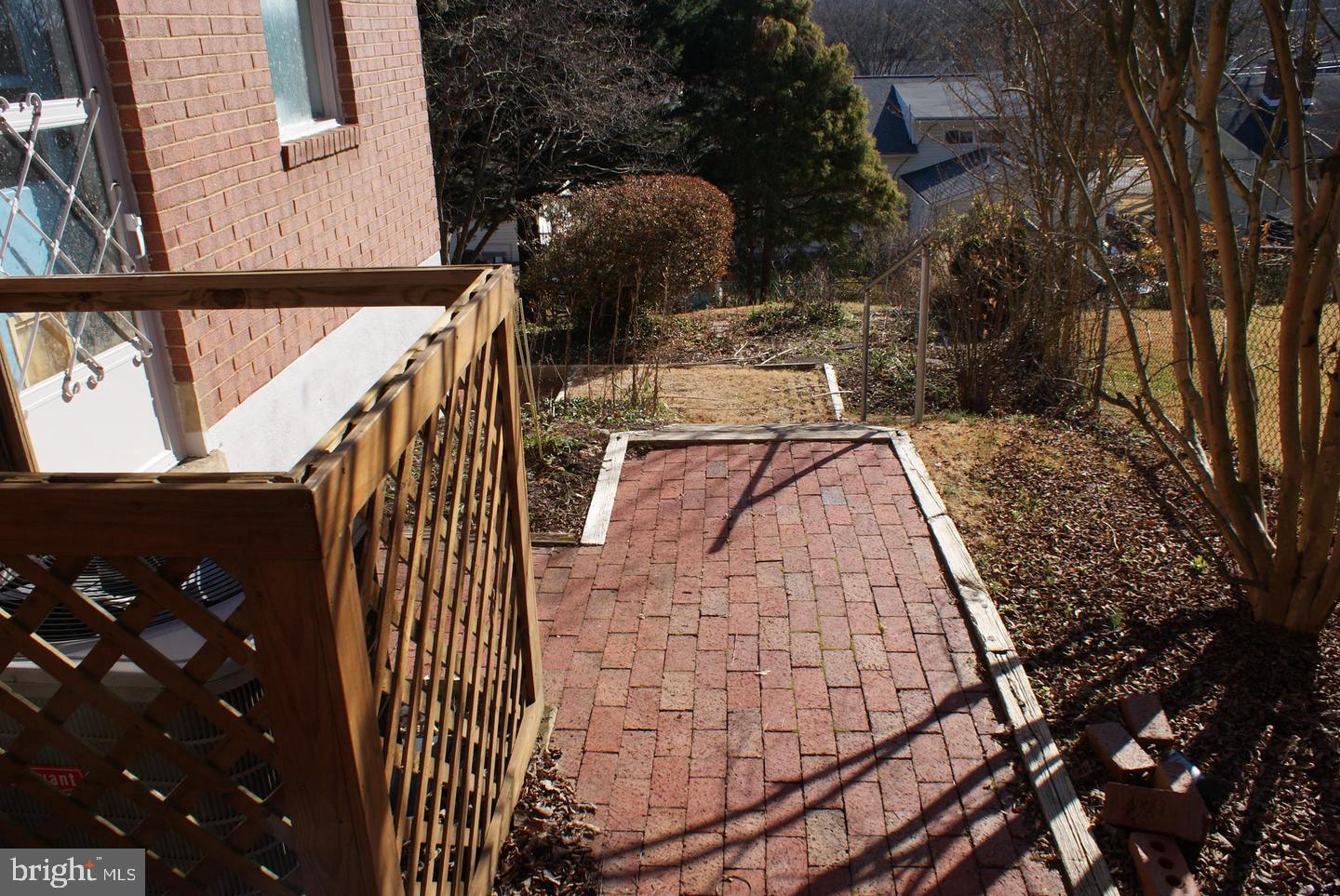 4 Rosanne Ln — photo