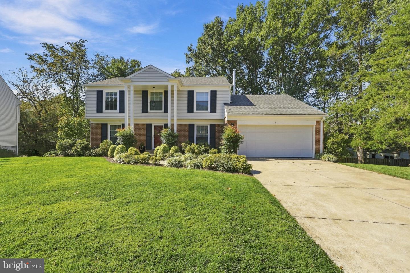 6 Wandering Trail Ct — photo