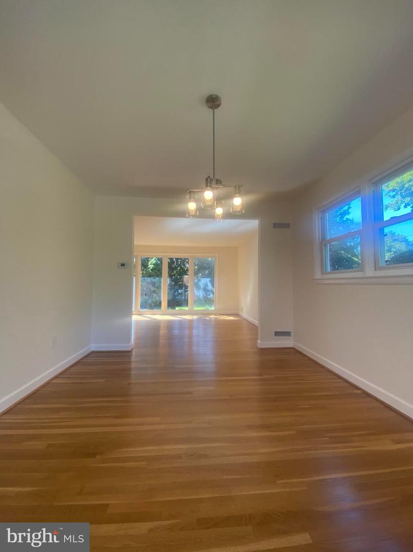 2209 Mark Court, Silver Spring, MD 20910 — photo 3
