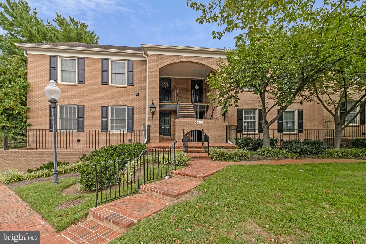 5700 Brewer House Cir #T1 — photo