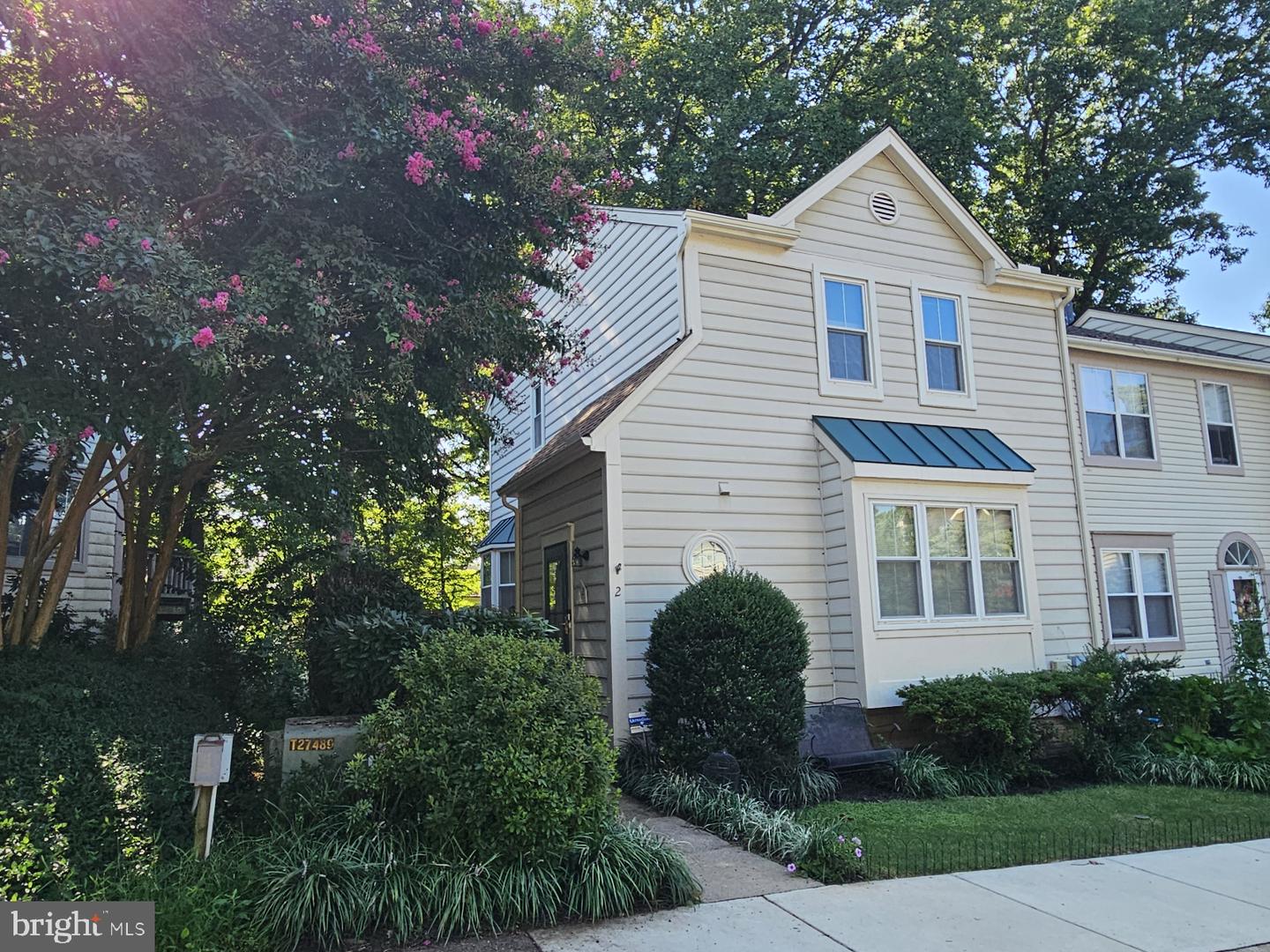 2 Waterside Ct — photo