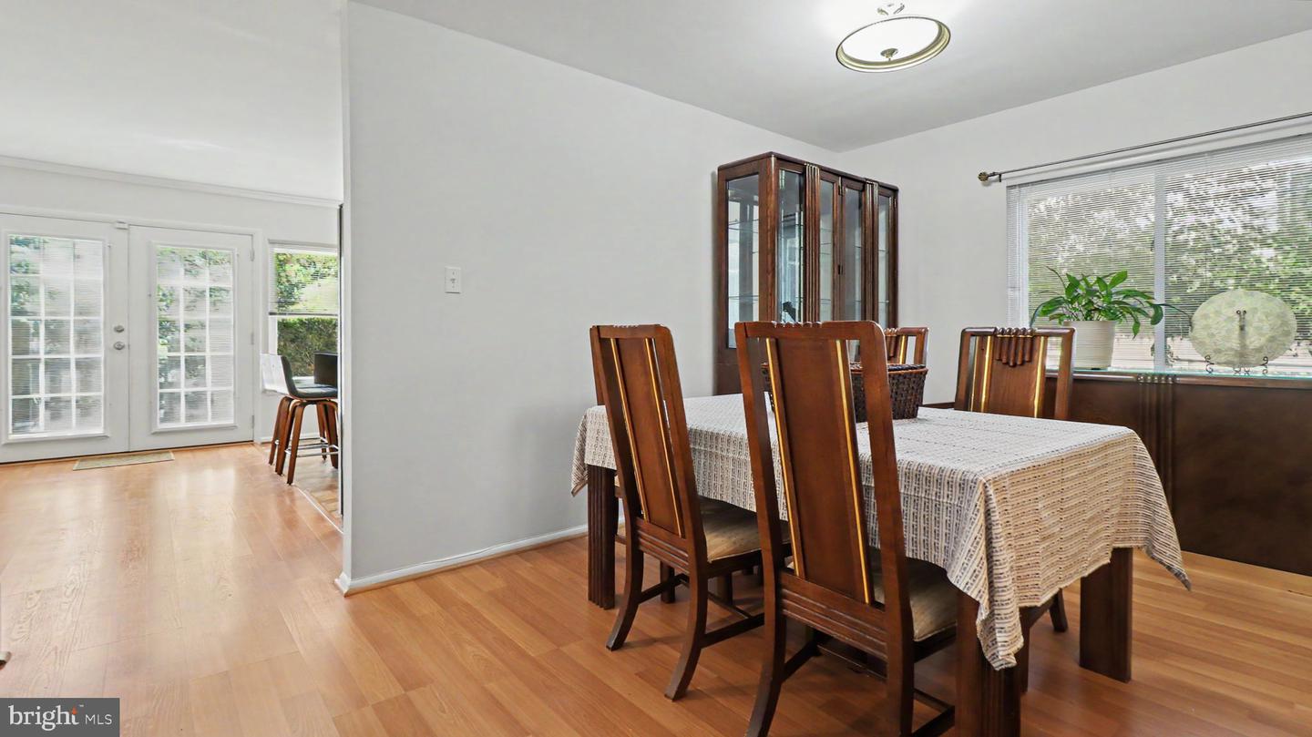 9136 Tulip Grove Rd — photo