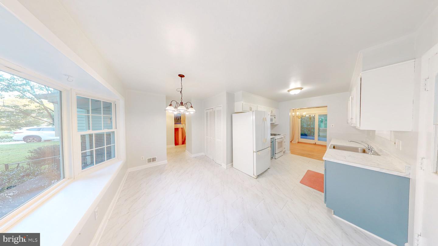 1216 Downs Drive, Silver Spring, MD 20904 — photo 2