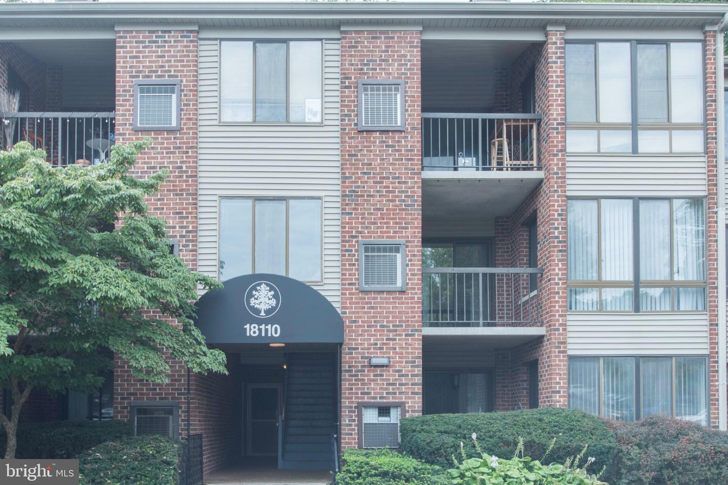 18110 Chalet Dr #12-204 — photo